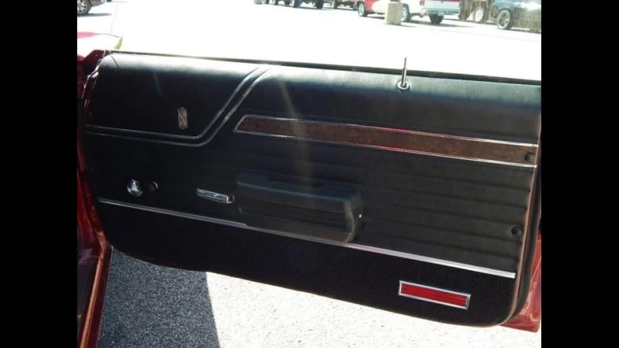 1970 Oldsmobile Cutlass 3rd Gen - Image 7 of 16