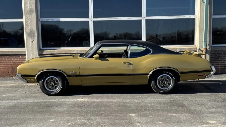1970 Oldsmobile Cutlass 3rd Gen - Image 2 of 14