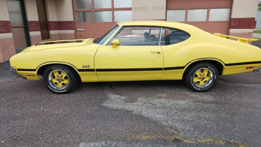 1970 Oldsmobile Cutlass 3rd Gen - Image 2 of 19