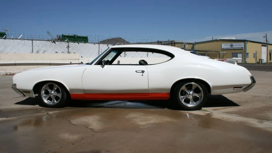 1970 Oldsmobile Cutlass 3rd Gen - Image 2 of 13