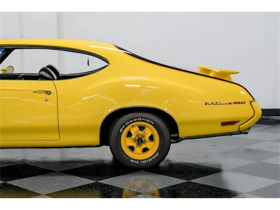 1970 Oldsmobile Cutlass 3rd Gen - Image 23 of 31