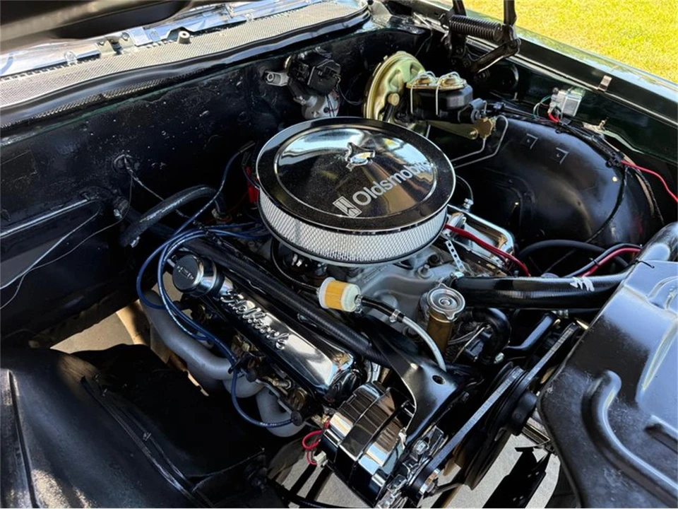 1970 Oldsmobile Cutlass 3rd Gen - Image 11 of 31