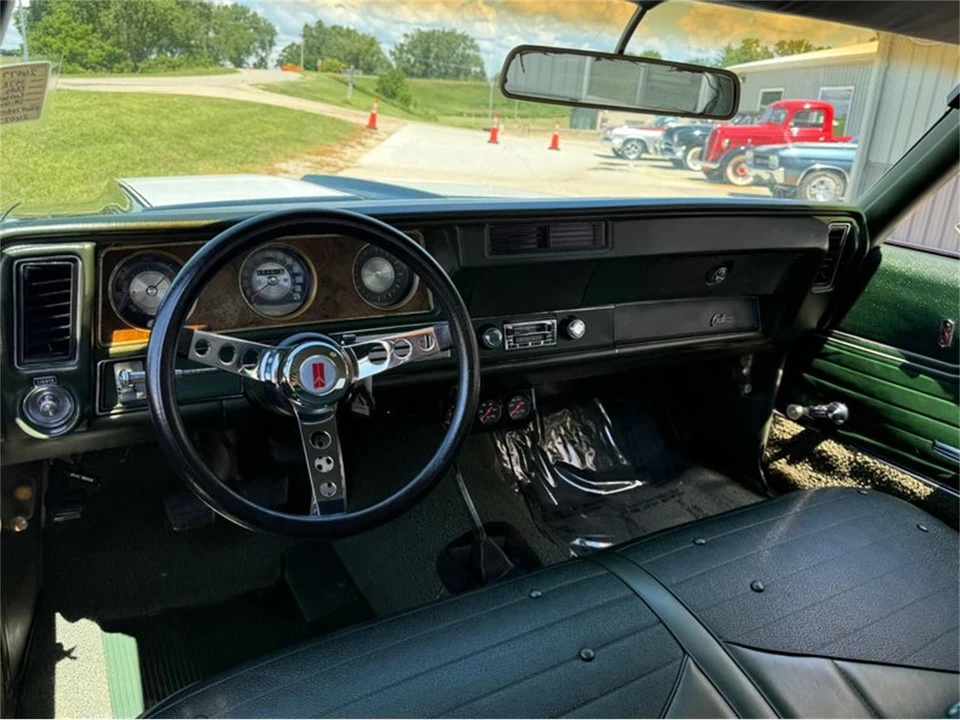 1970 Oldsmobile Cutlass 3rd Gen - Image 12 of 31