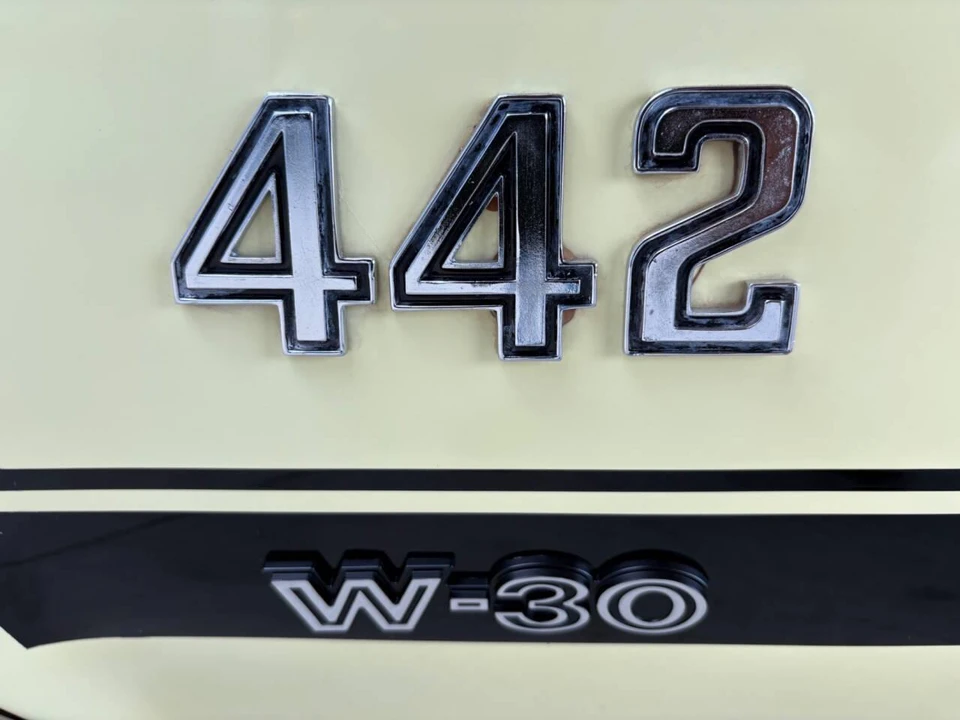 1970 Oldsmobile Cutlass 3rd Gen - Image 22 of 31