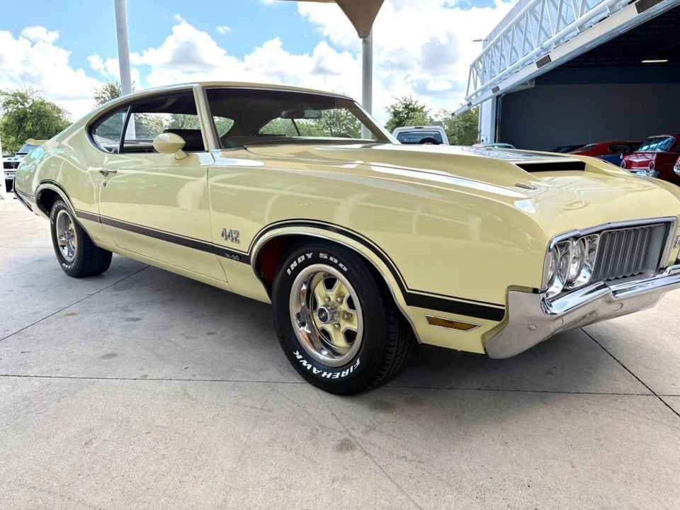 1970 Oldsmobile Cutlass 3rd Gen - Image 19 of 31