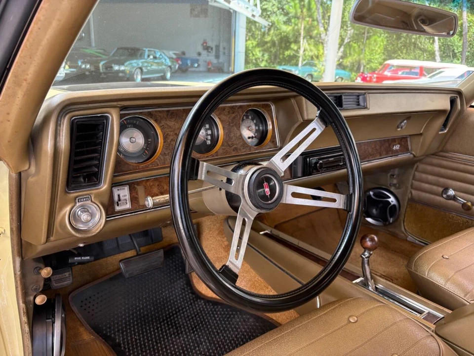 1970 Oldsmobile Cutlass 3rd Gen - Image 24 of 31