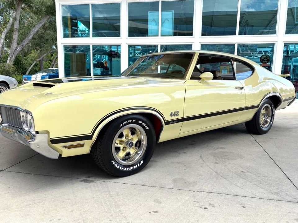 1970 Oldsmobile Cutlass 3rd Gen - Image 12 of 31