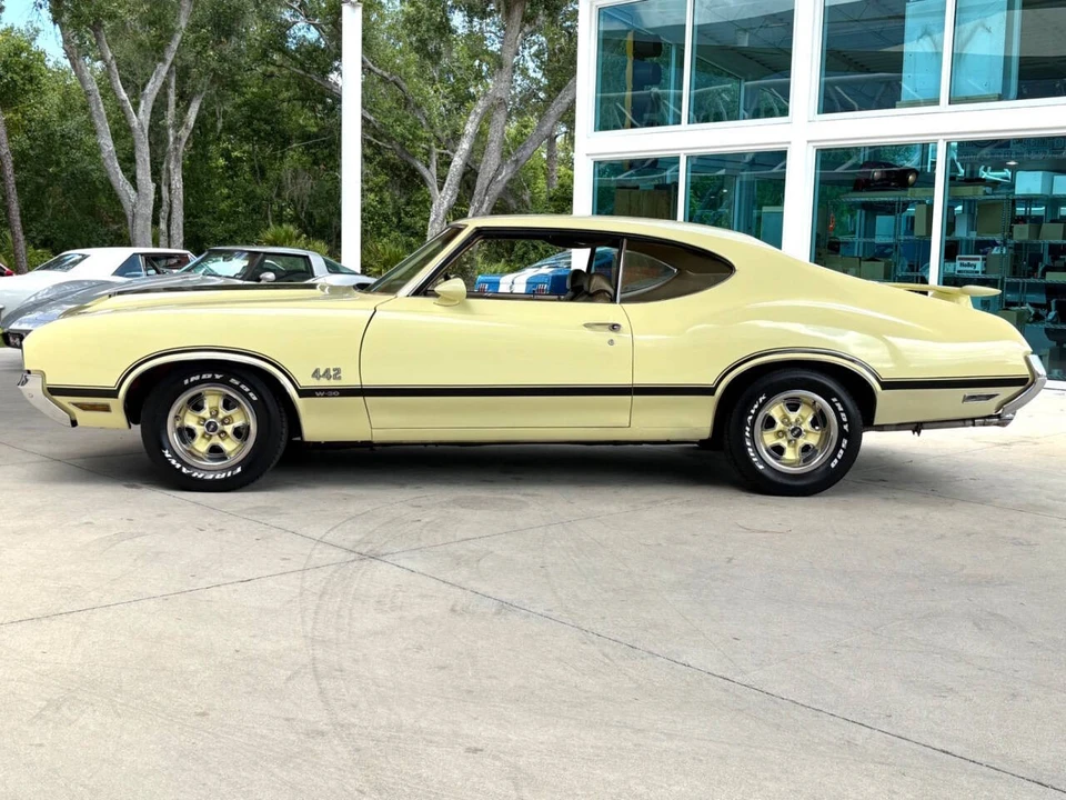 1970 Oldsmobile Cutlass 3rd Gen - Image 10 of 31
