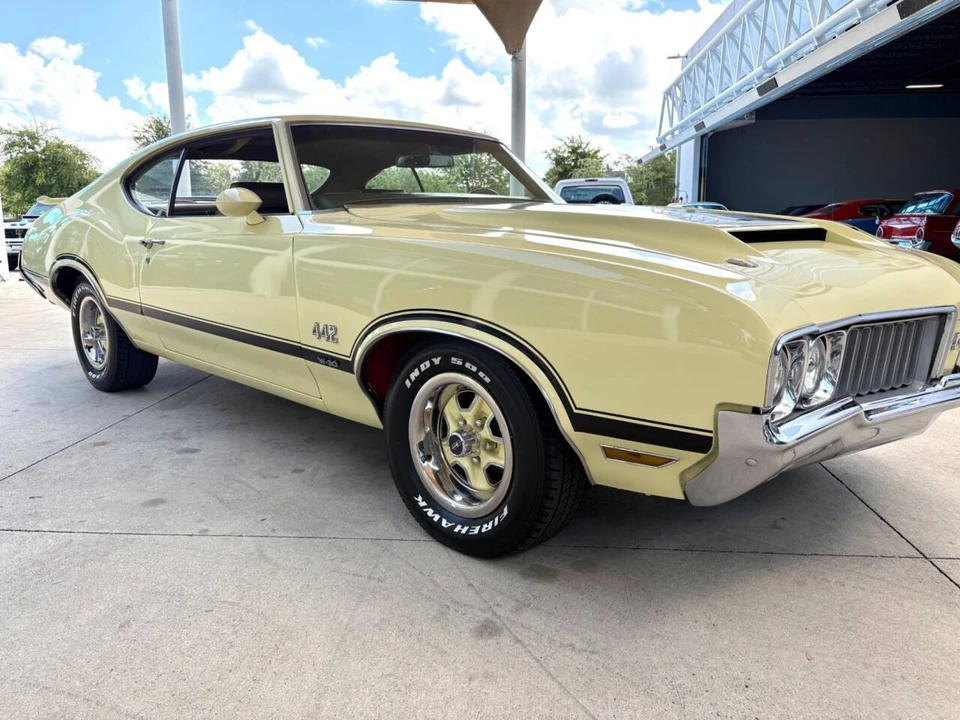 1970 Oldsmobile Cutlass 3rd Gen - Image 19 of 31