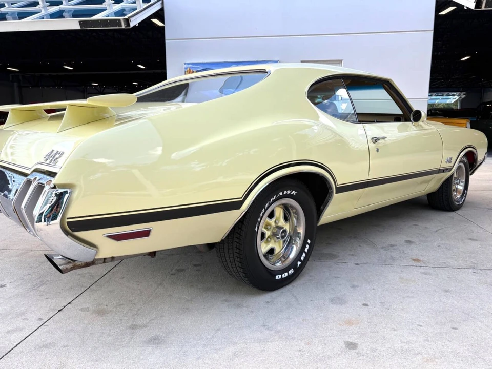 1970 Oldsmobile Cutlass 3rd Gen - Image 16 of 31