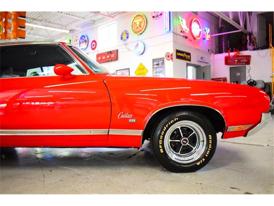 1970 Oldsmobile Cutlass 3rd Gen - Image 8 of 31