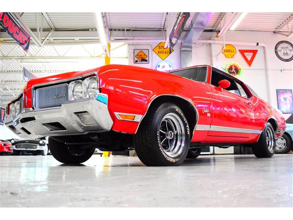 1970 Oldsmobile Cutlass 3rd Gen - Image 25 of 31