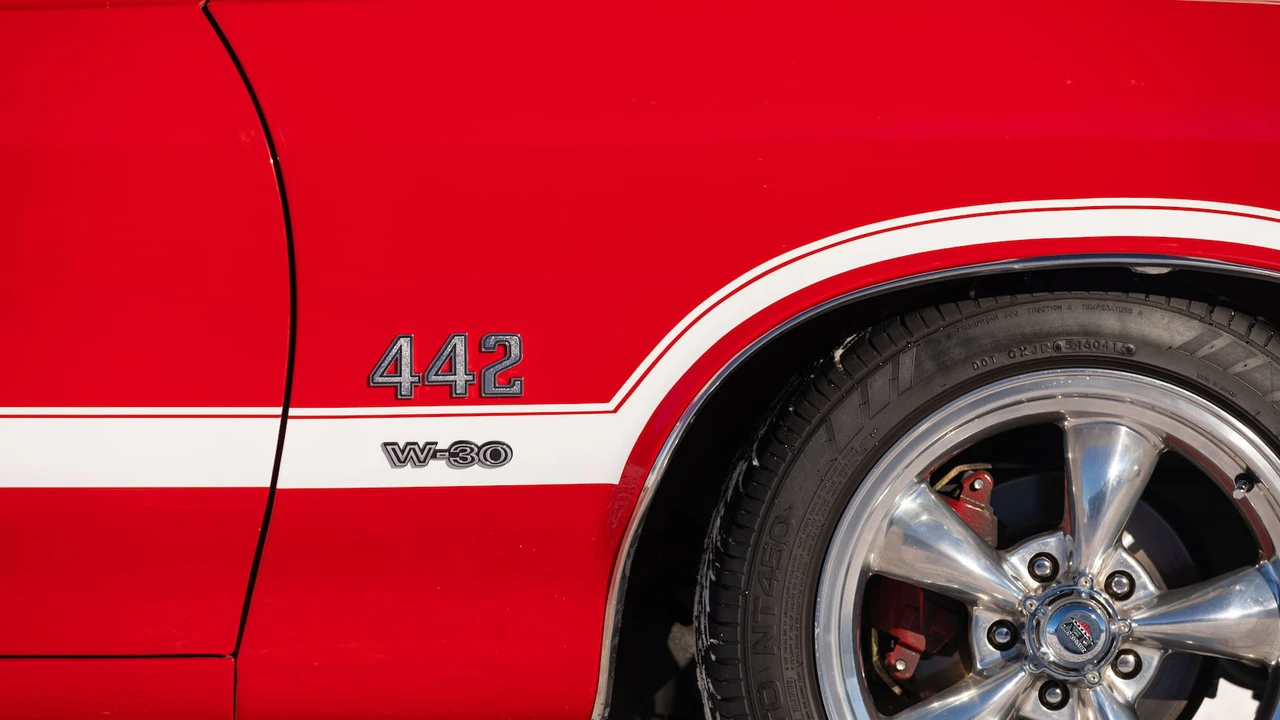 1970 Oldsmobile Cutlass 3rd Gen - Image 11 of 31