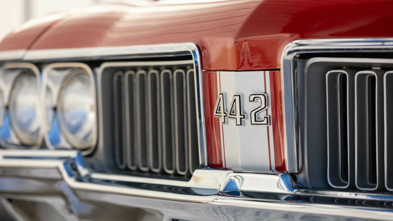 1970 Oldsmobile Cutlass 3rd Gen - Image 9 of 31