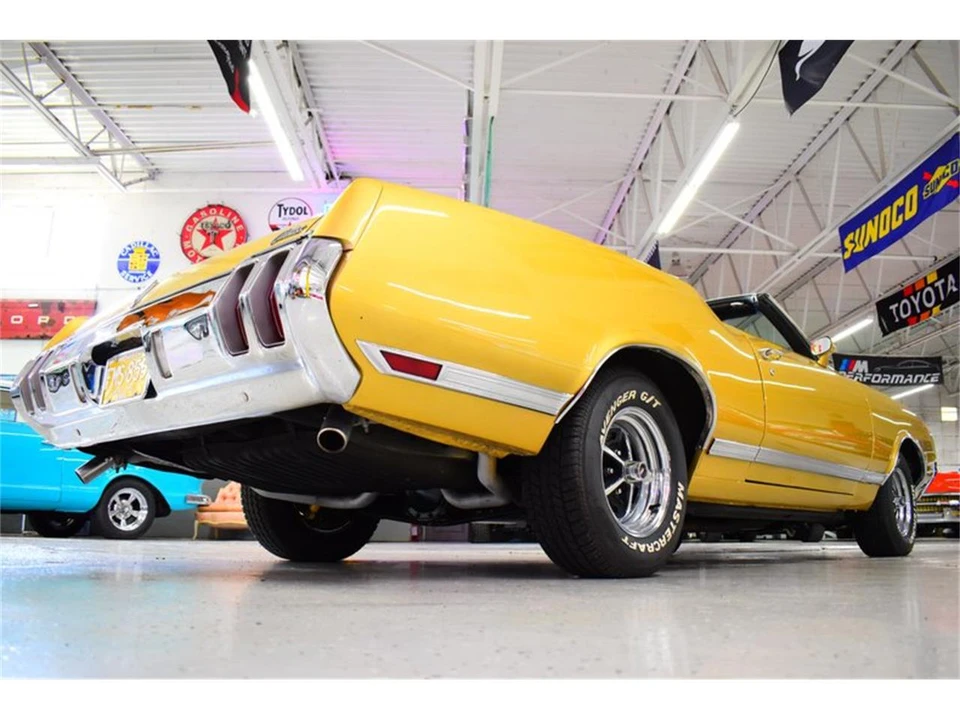 1970 Oldsmobile Cutlass 3rd Gen - Image 11 of 31