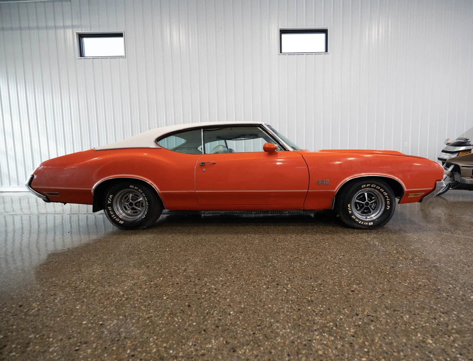 1970 Oldsmobile 442 2nd Gen - Image 9 of 31