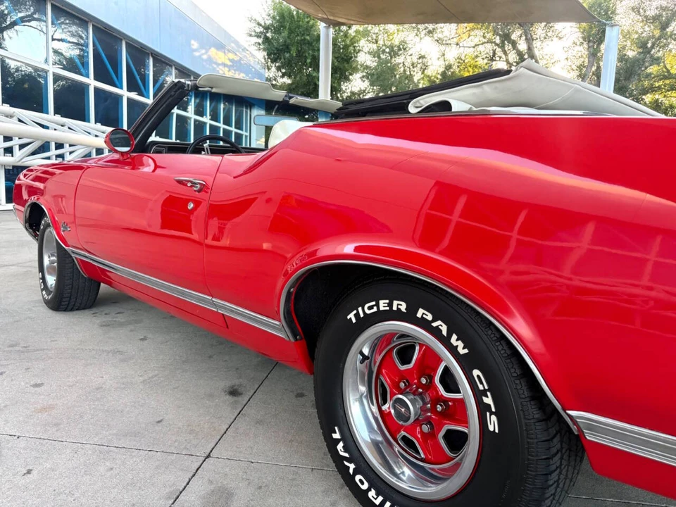 1970 Oldsmobile Cutlass 3rd Gen - Image 16 of 31