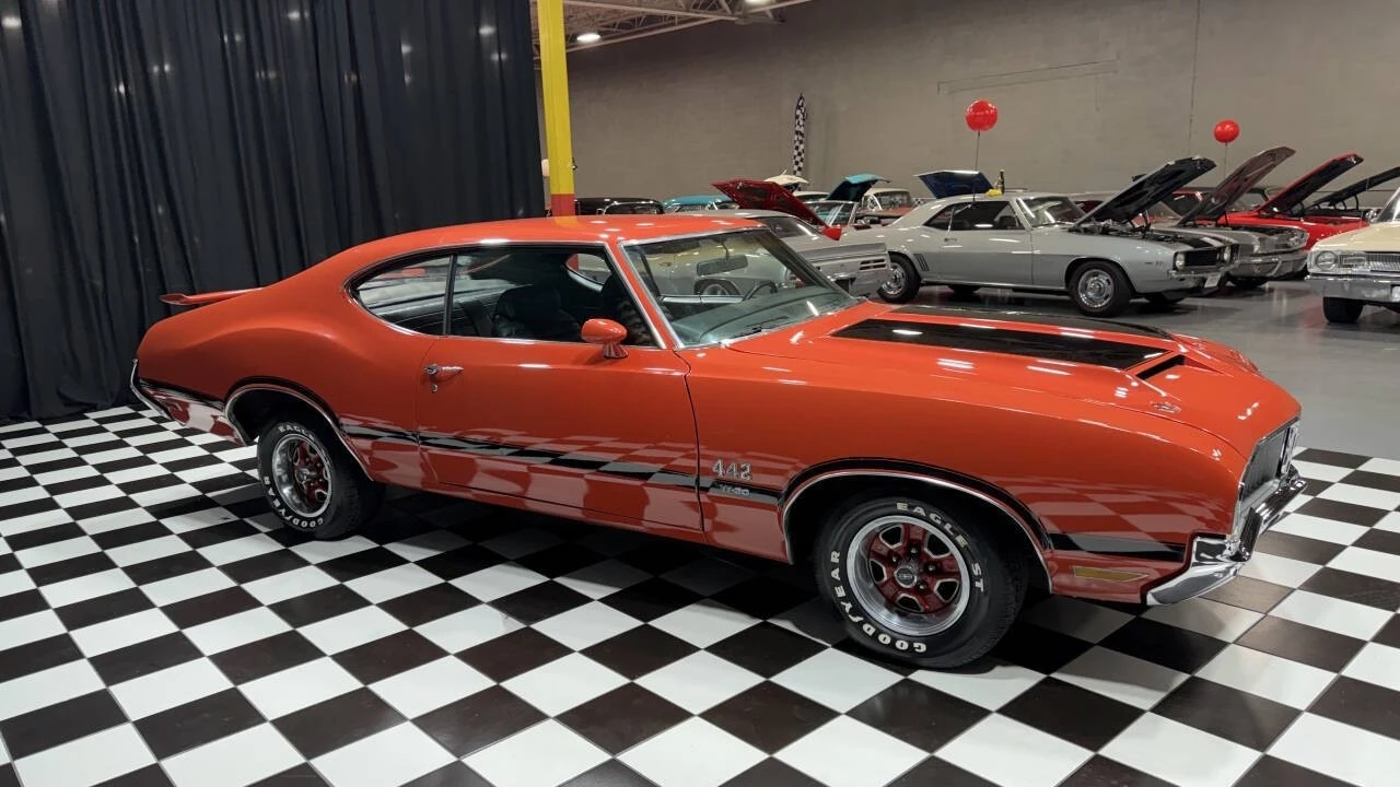 1970 Oldsmobile Cutlass 3rd Gen - Image 9 of 21
