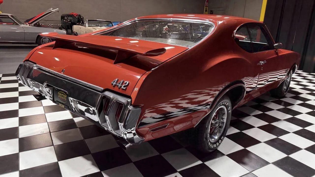 1970 Oldsmobile Cutlass 3rd Gen - Image 14 of 21