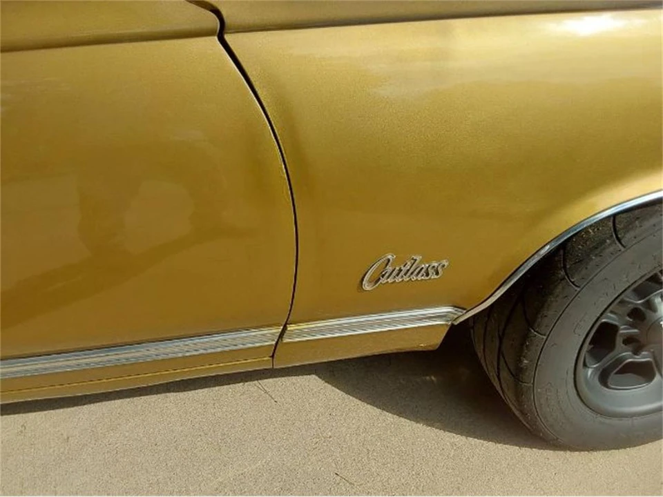 1970 Oldsmobile Cutlass 3rd Gen - Image 17 of 24