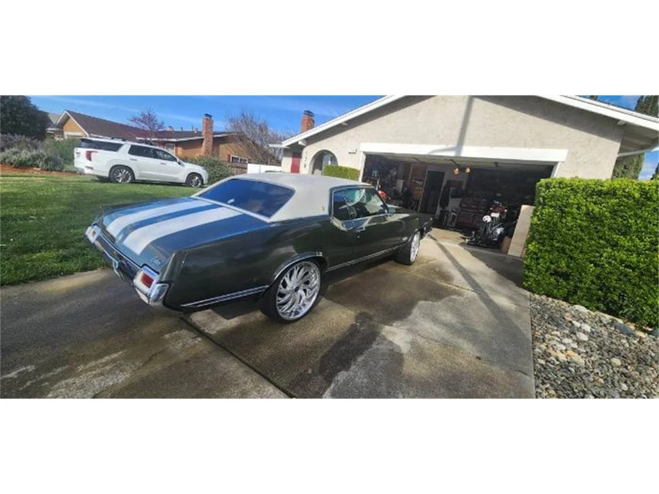 1970 Oldsmobile Cutlass 3rd Gen - Image 5 of 10
