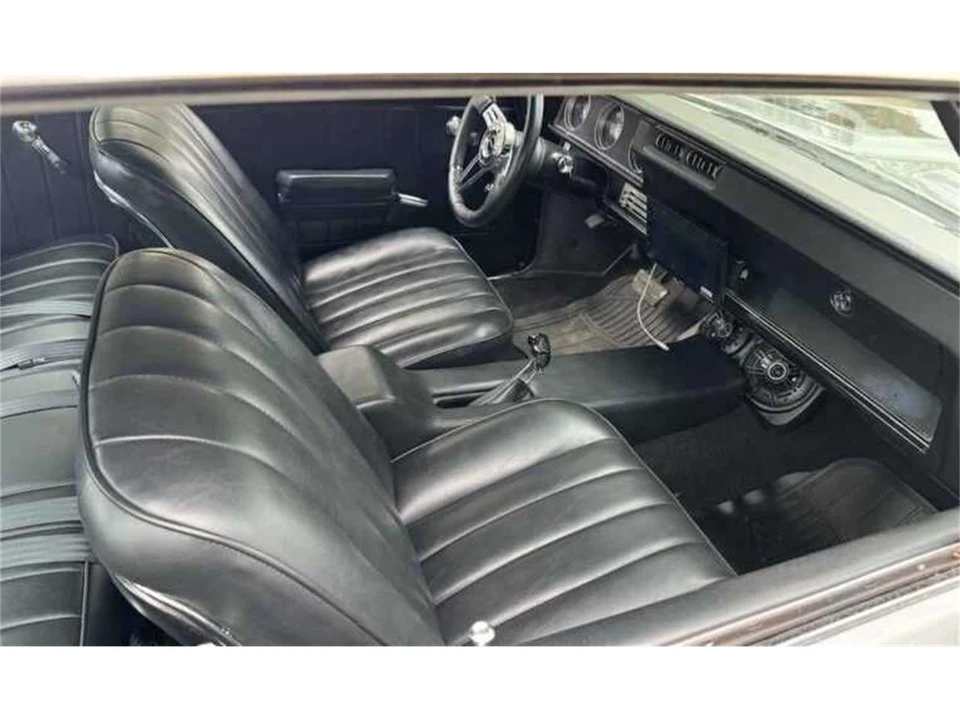 1970 Oldsmobile Cutlass 3rd Gen - Image 5 of 15