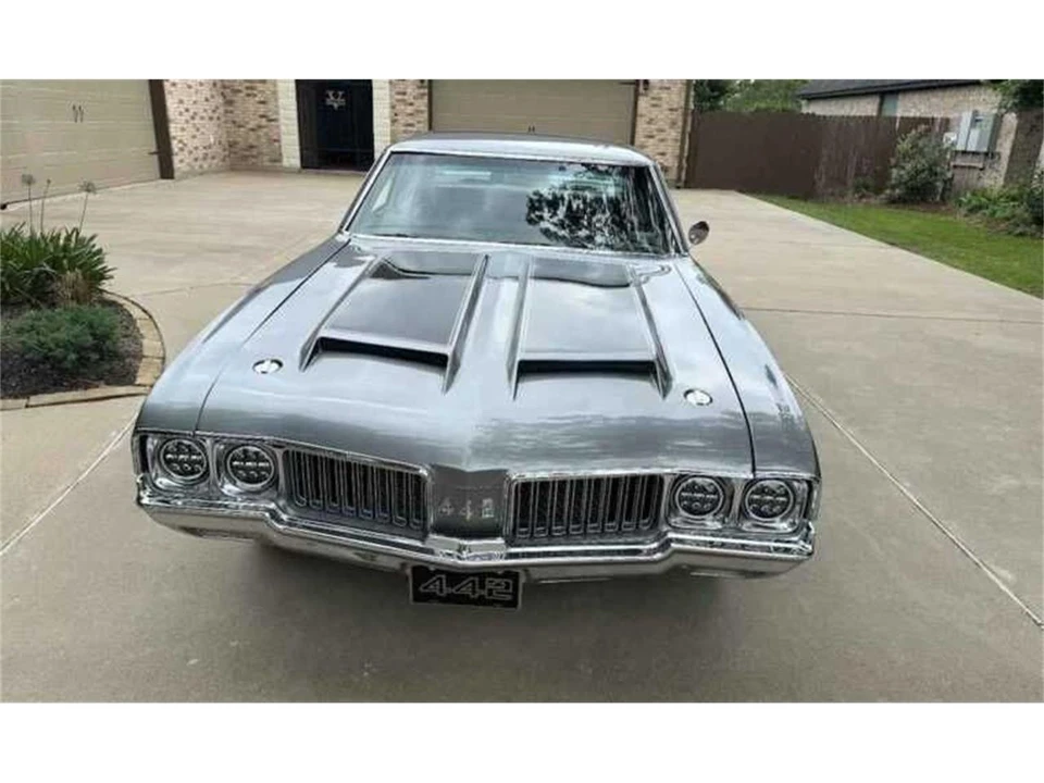 1970 Oldsmobile Cutlass 3rd Gen - Image 2 of 15
