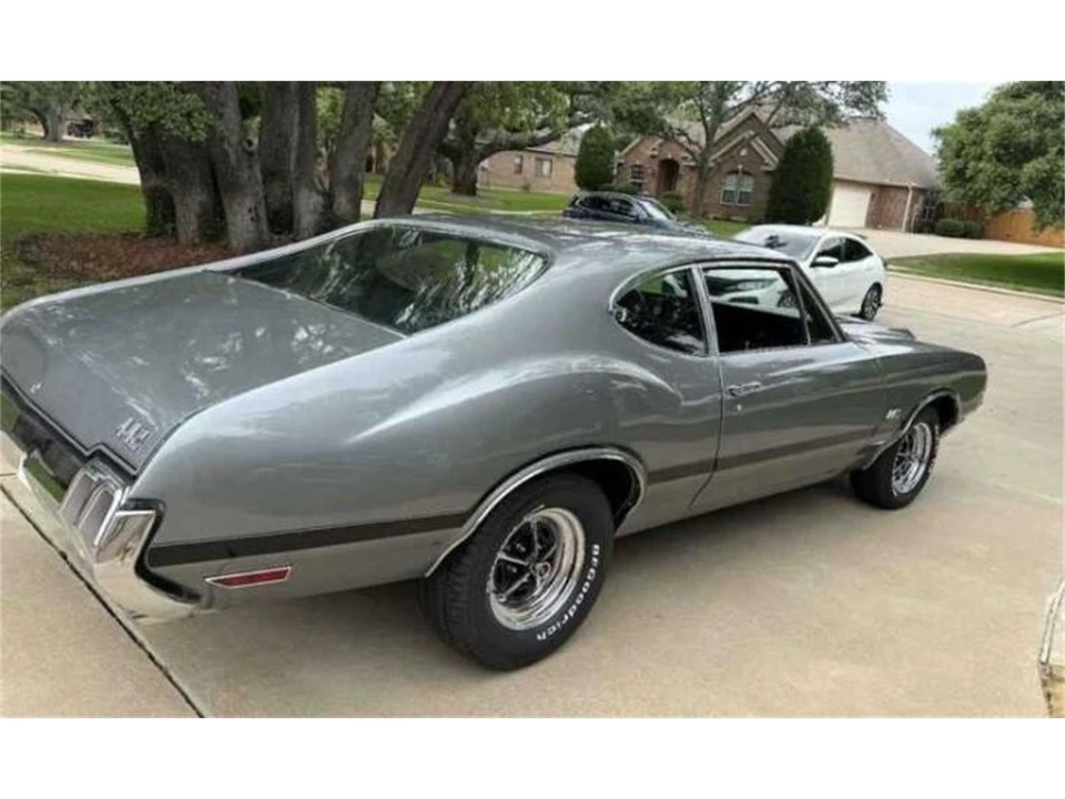 1970 Oldsmobile Cutlass 3rd Gen - Image 13 of 17