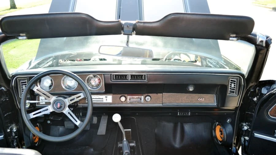 1970 Oldsmobile Cutlass 3rd Gen - Image 5 of 8