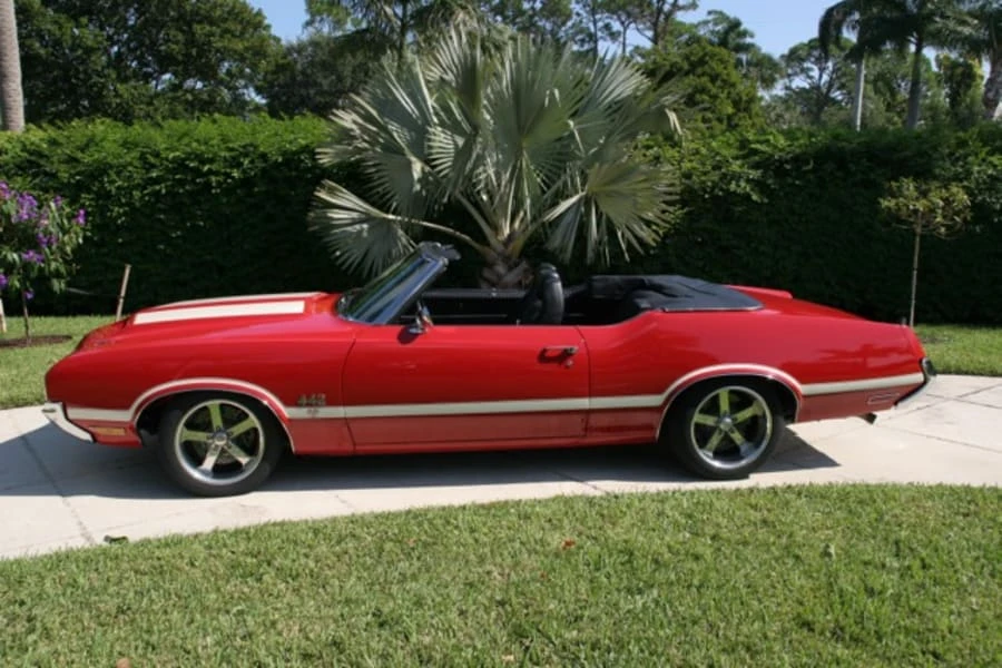 1970 Oldsmobile Cutlass 3rd Gen - Image 9 of 10