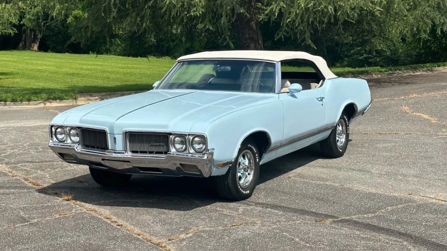 1970 Oldsmobile Cutlass 3rd Gen - Image 9 of 18