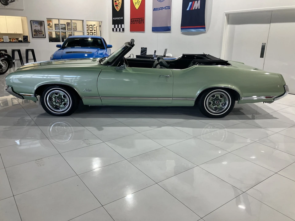 1970 Oldsmobile Cutlass Supreme - Image 11 of 31