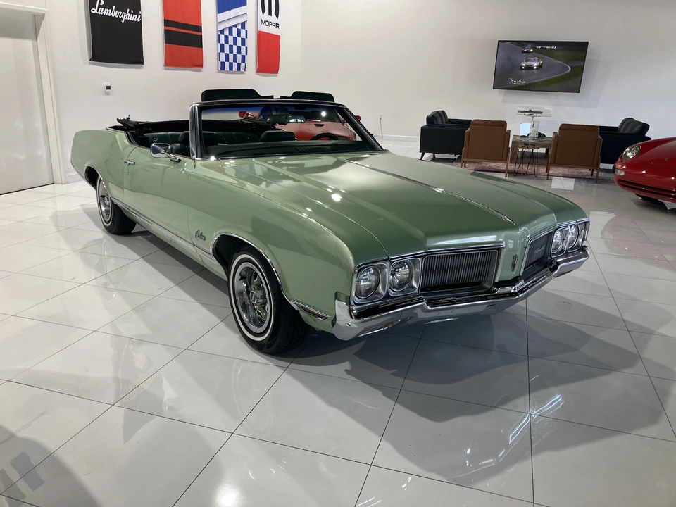 1970 Oldsmobile Cutlass Supreme - Image 13 of 31