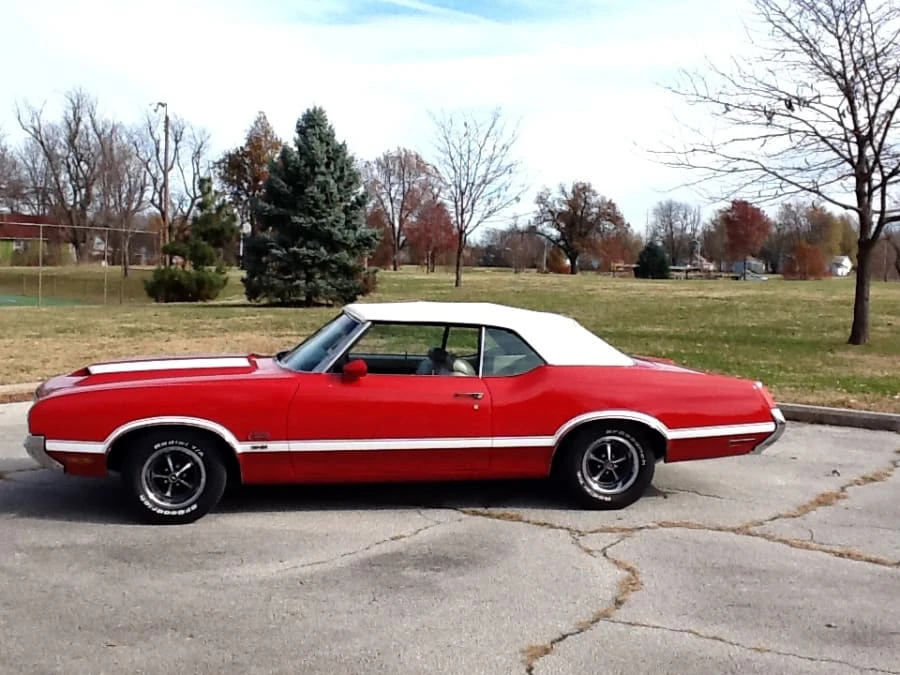 1970 Oldsmobile Cutlass 3rd Gen - Image 2 of 5