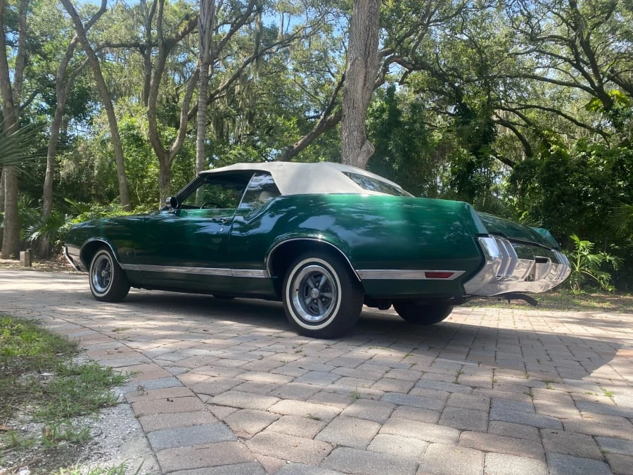 1970 Oldsmobile Cutlass 3rd Gen - Image 10 of 11