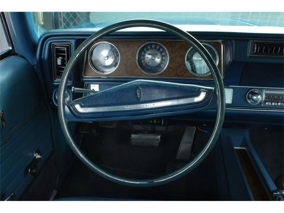 1970 Oldsmobile Cutlass 3rd Gen - Image 9 of 13