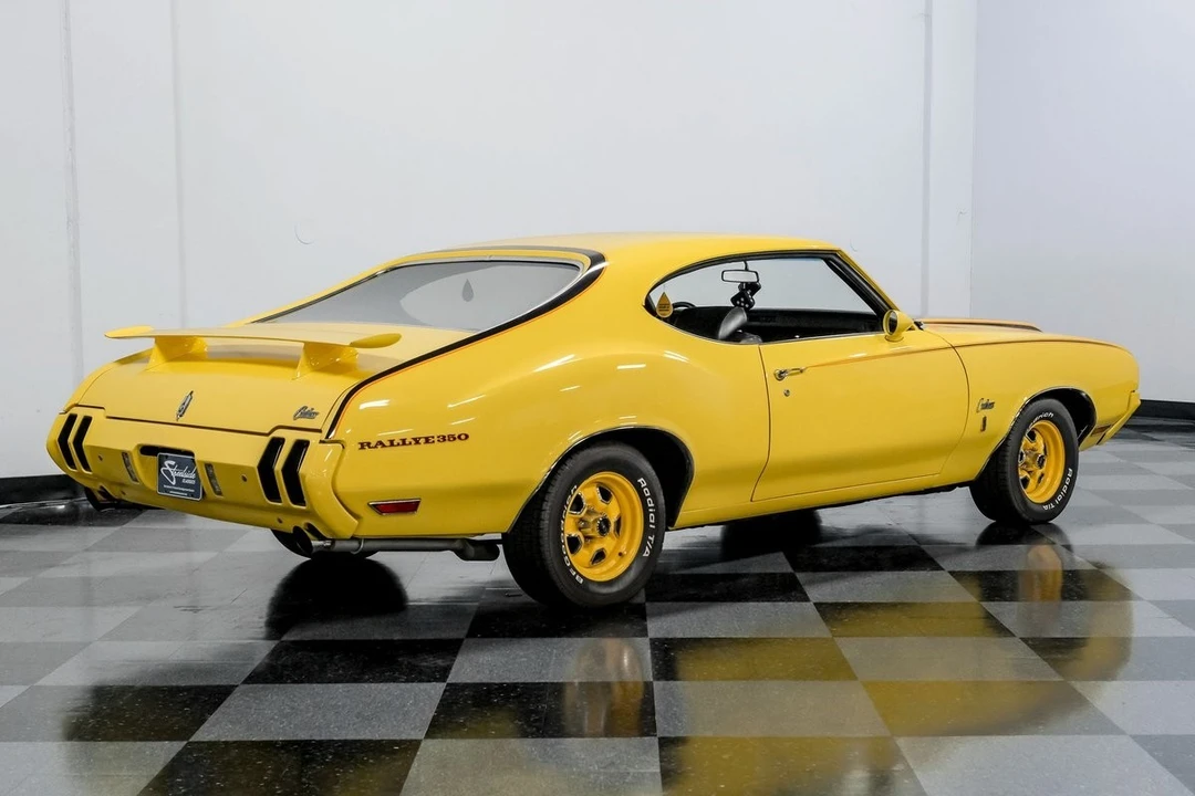 1970 Oldsmobile Cutlass 3rd Gen - Image 11 of 12