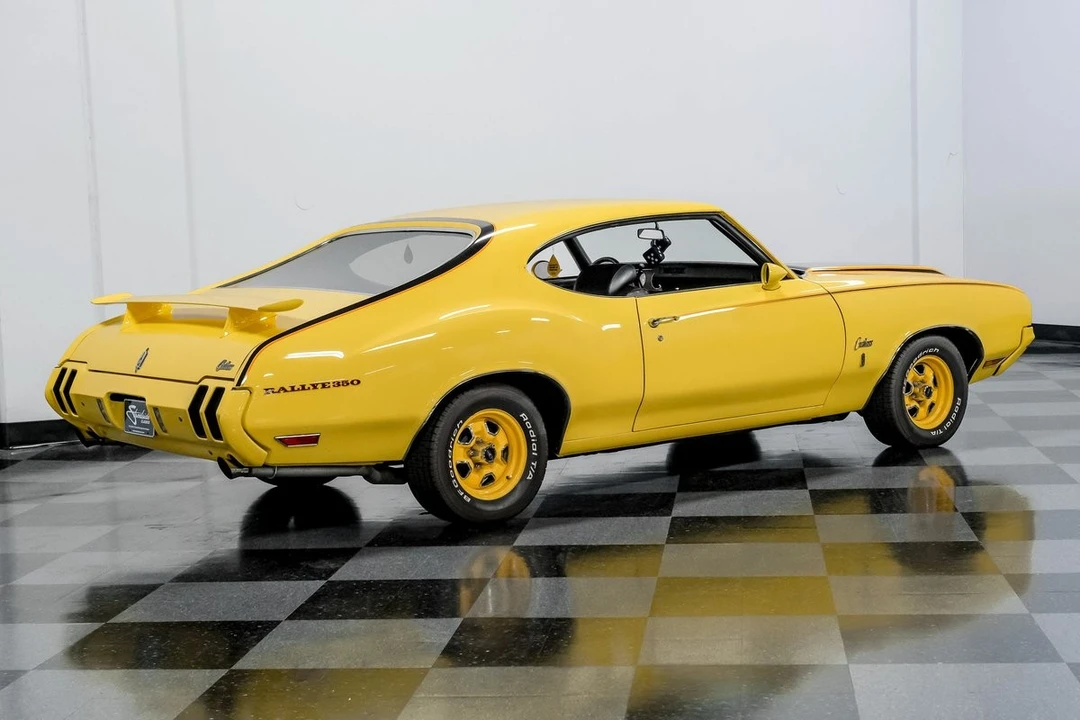 1970 Oldsmobile Cutlass 3rd Gen - Image 11 of 12