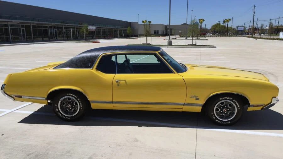 1970 Oldsmobile Cutlass 3rd Gen - Image 2 of 8