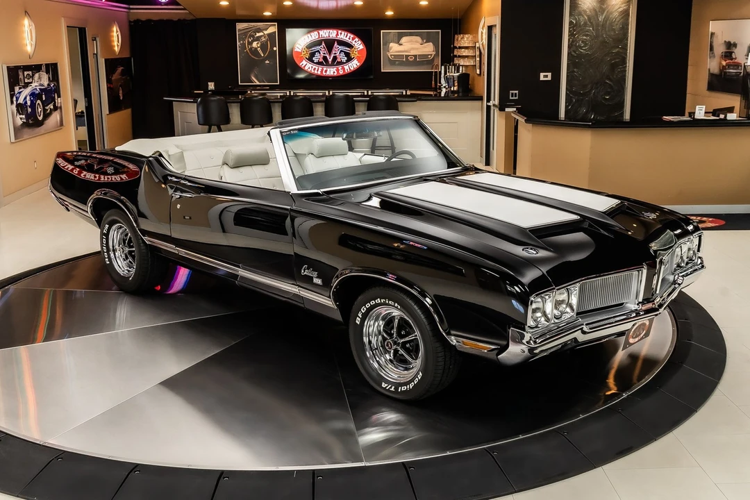 1970 Oldsmobile Cutlass Supreme - Image 10 of 21