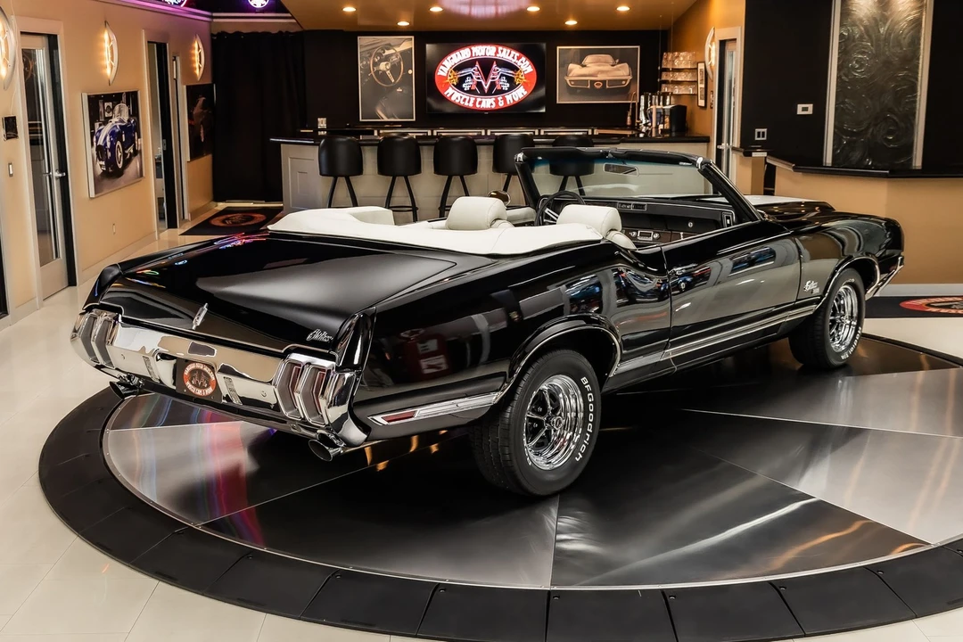 1970 Oldsmobile Cutlass Supreme - Image 13 of 21