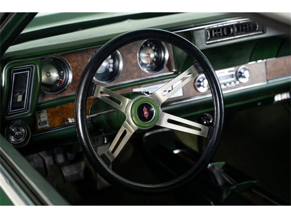 1970 Oldsmobile Cutlass Supreme - Image 26 of 31