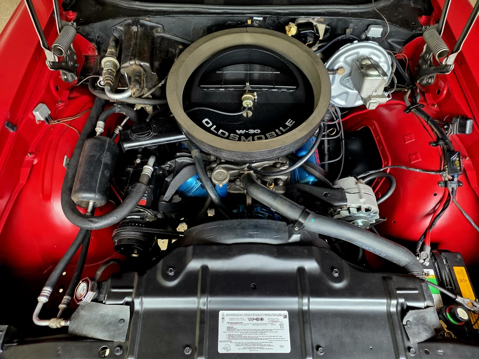 1970 Oldsmobile Cutlass Supreme - Image 2 of 27