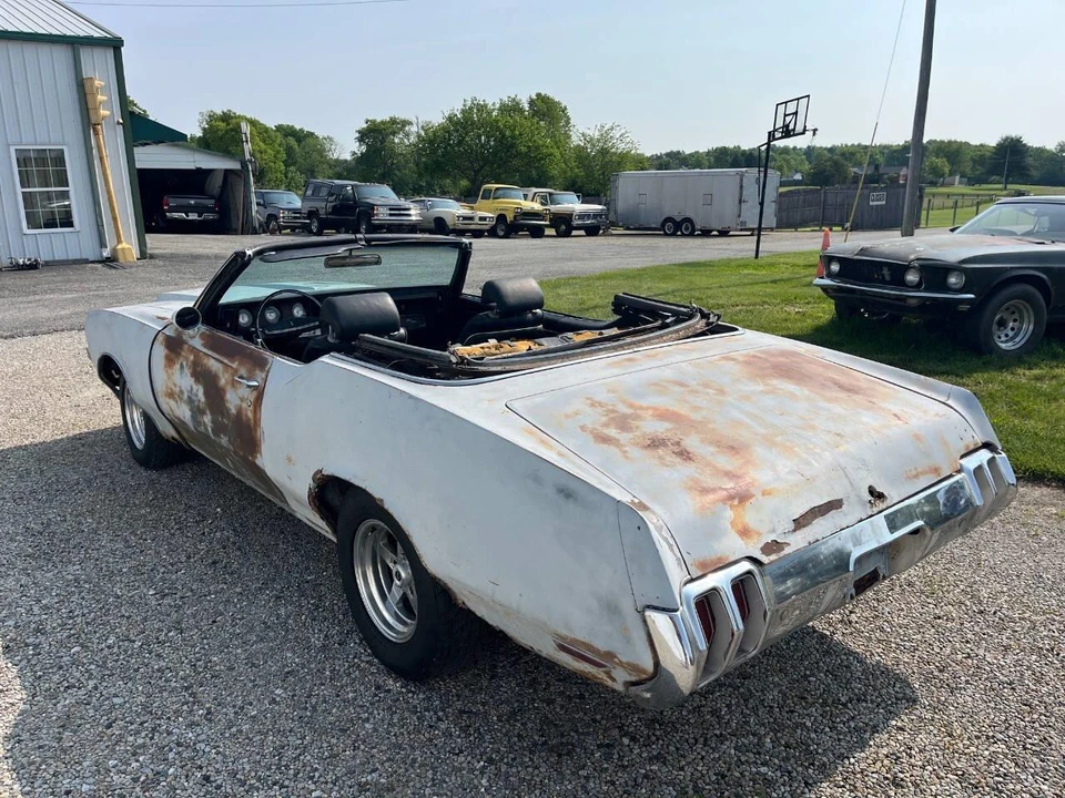 1970 Oldsmobile Cutlass Supreme - Image 9 of 31
