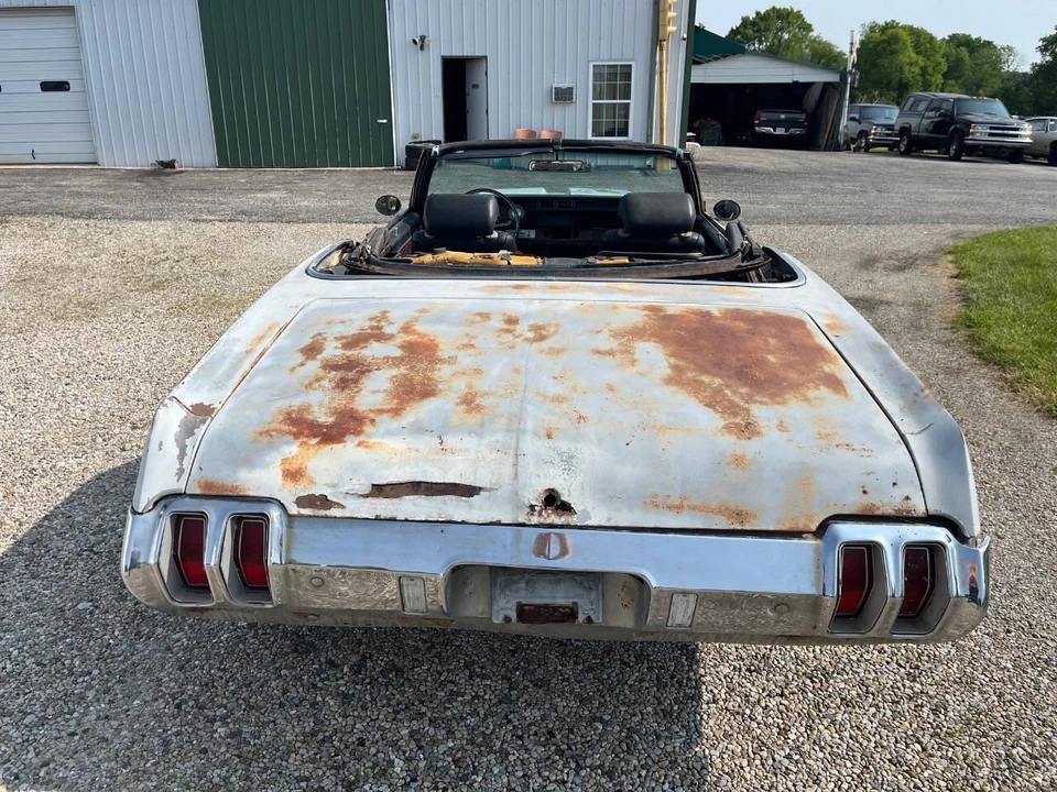 1970 Oldsmobile Cutlass Supreme - Image 11 of 31