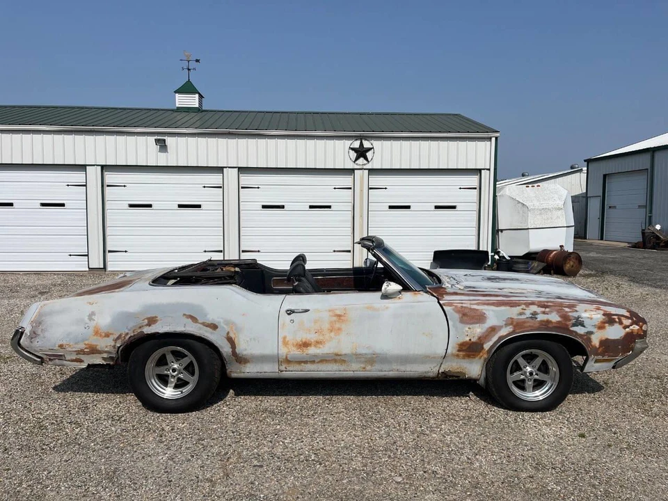 1970 Oldsmobile Cutlass Supreme - Image 15 of 31
