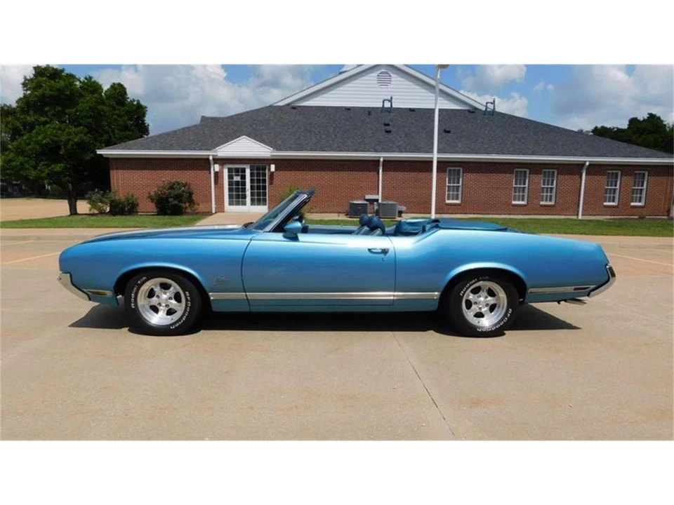 1970 Oldsmobile Cutlass Supreme - Image 10 of 31