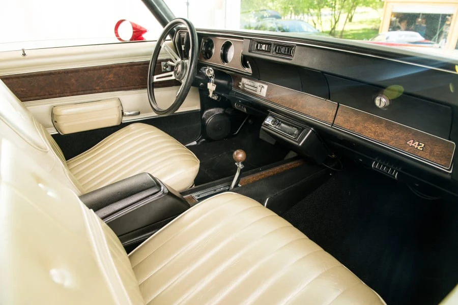 1970 Oldsmobile Cutlass Supreme - Image 2 of 12