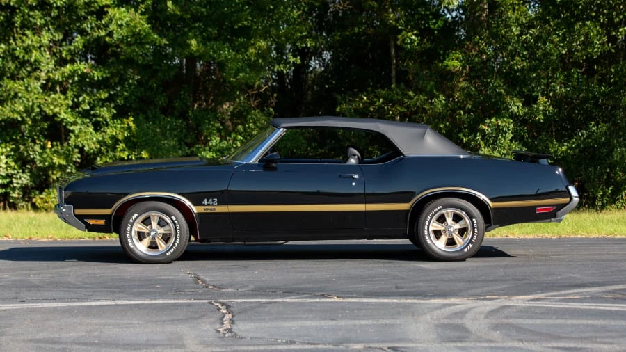 1970 Oldsmobile Cutlass Supreme - Image 2 of 31