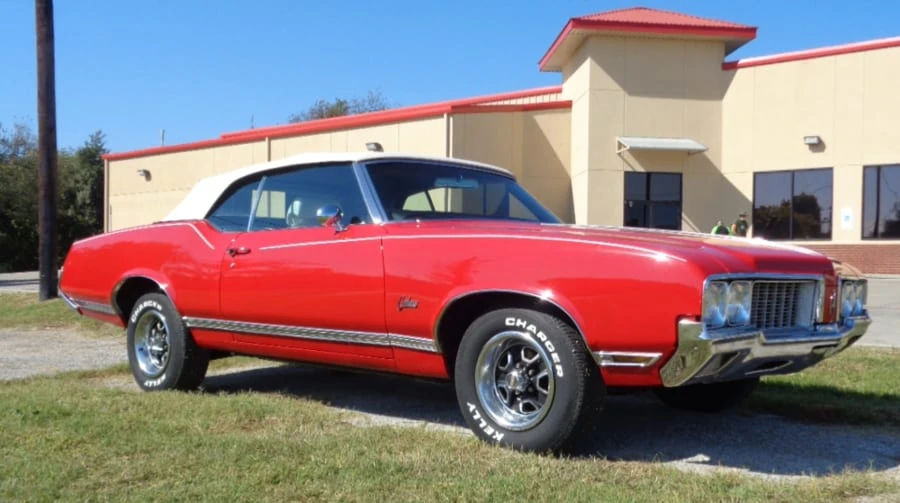 1970 Oldsmobile Cutlass Supreme - Image 11 of 12